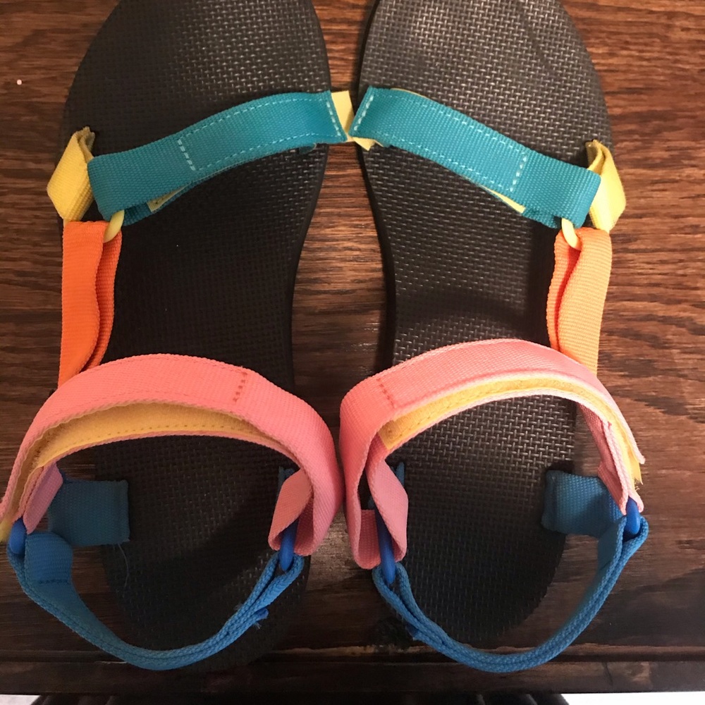 NEW!! 90s Colorblock Tevas